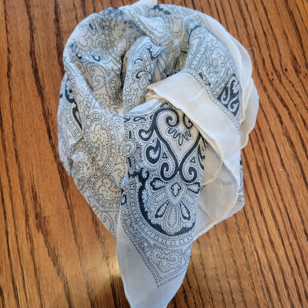 Vintage Scarf ~ Black & Cream Tone Paisley ~ Retro ~ Blemishes FINAL PRICE